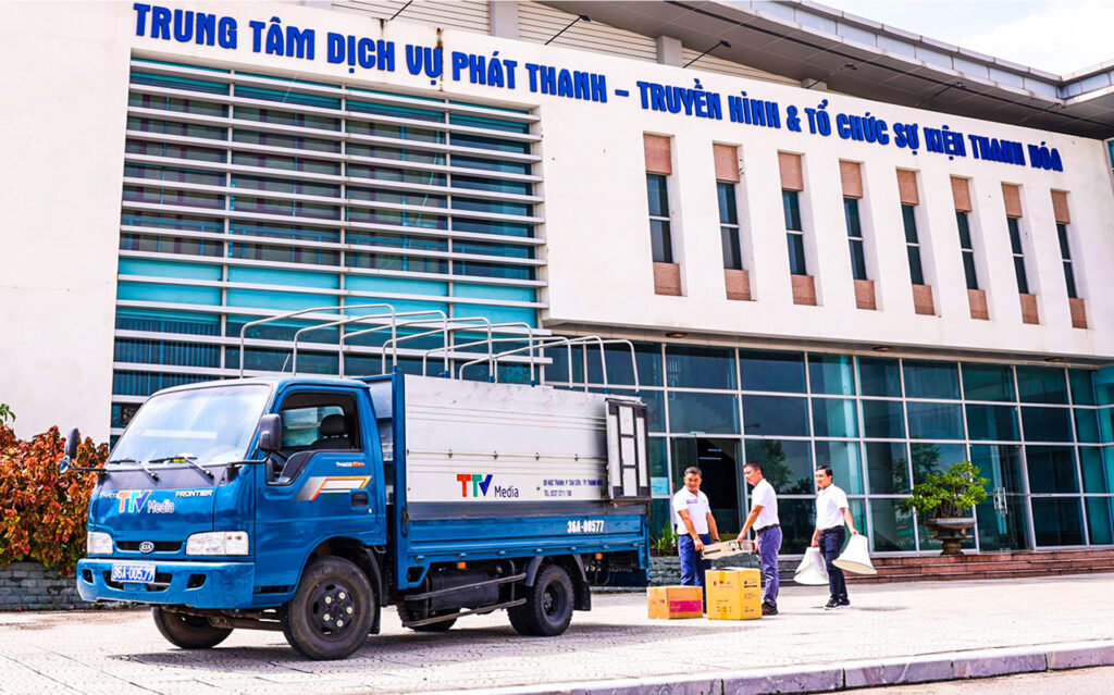 10.Đội ngũ Kỹ thuật chuẩn bị lên đường thực hiện nhiệm vụ