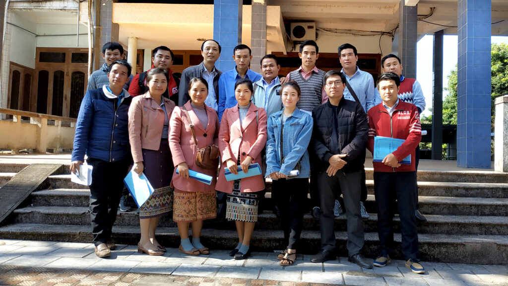 11 Đoàn cán bộ Ty Thông tin tỉnh Hủa Phăn thực tập tại trạm PS Quyết Thắng