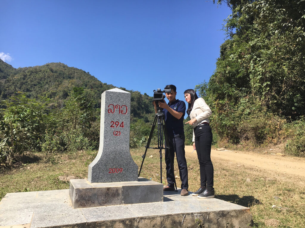 12. Tác nghiệp tại biên giới Việt lào