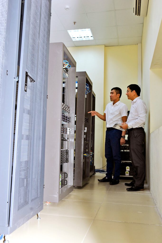 8. Hình 8 Kiểm tra hoạt động hệ thống máy chủ